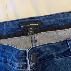 Universal Standard skinny jeans, size 20, True Blue color